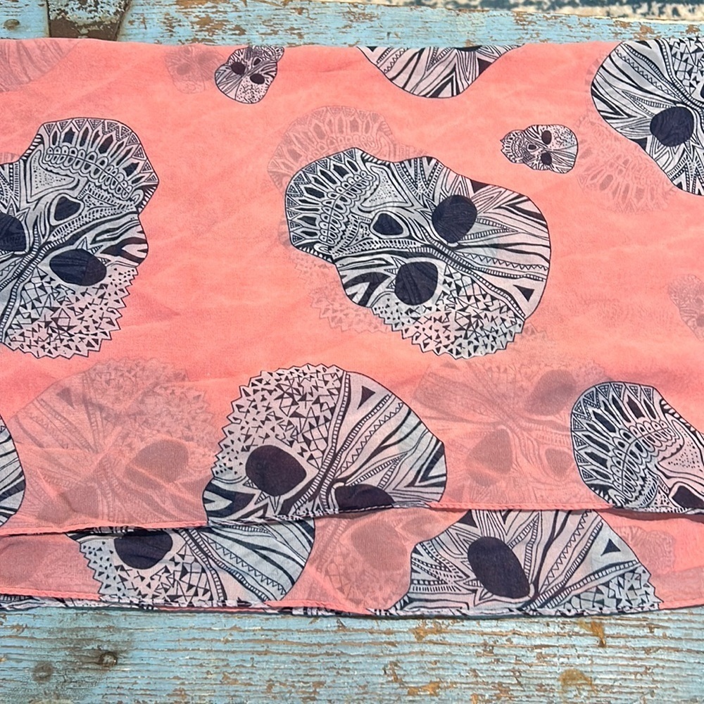 Collezione Pink and Blue Skull Scarf